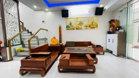 Bán nhà 45m2 x 3 tầng oto đỗ cửa An Đồng chỉ 2.2 tỷ