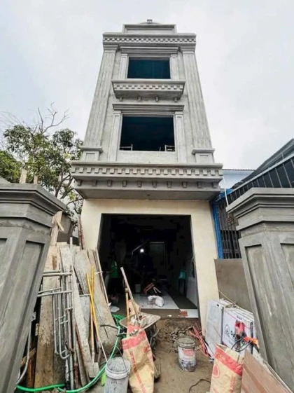 Nhà 3 tầng xây độc lập có sân cổng riêng ngay trung tâm Đồng Hoà, kiến an,thiết kế hiện đại xây khung cột chịu lực