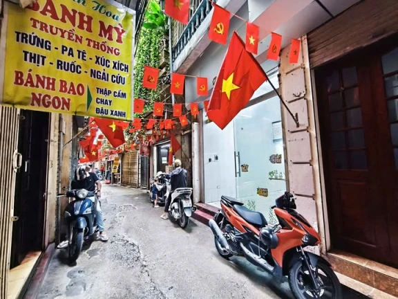 BÁN NHÀ MẶT NGÕ Văn HƯƠNG -TRUNG TÂM ĐỐNG ĐA