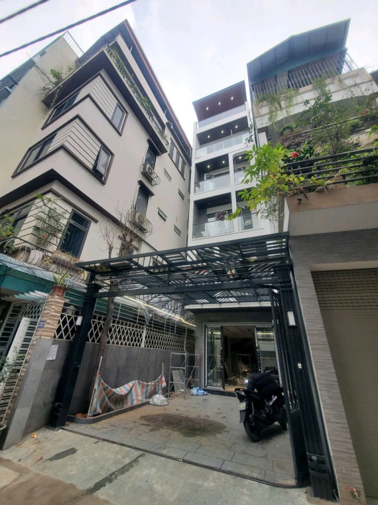 Bán nhà Bồ Đề,Hồng Tiến 6 tầng,136m,mt5m oto vào nhà nhỉnh 30 tỷ