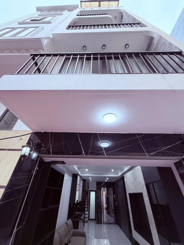 Bán nhà Chu Huy Mân,Phúc Đồng 6 tầng,45m oto đỗ gần nhỉnh 8 tỷ