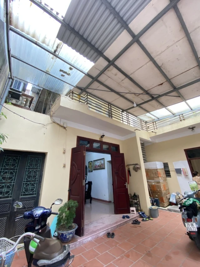 Bán nhà Hoàng Minh Đạo,Bồ Đề 2 tầng,150m oto tránh nhỉnh 24 tỷ