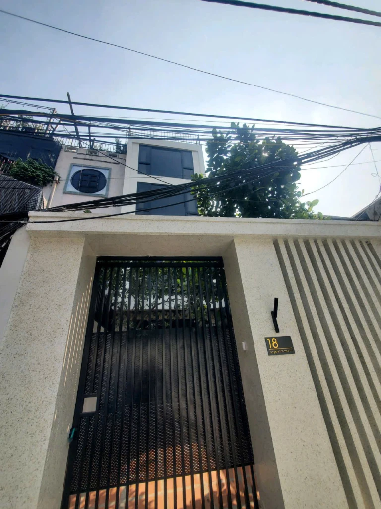 Bán nhà Lệ Mật,Việt Hưng 5 tầng,70m,mt4.1m full nội thất nhỉnh 11 tỷ