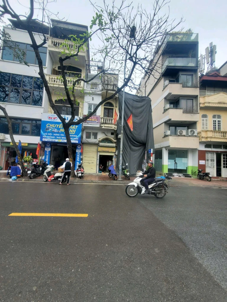 Bán nhà mặt phố Ngô Gia Khảm,Long Biên 4 tầng,113m vỉa hè,kinh doanh nhỉnh 26 tỷ