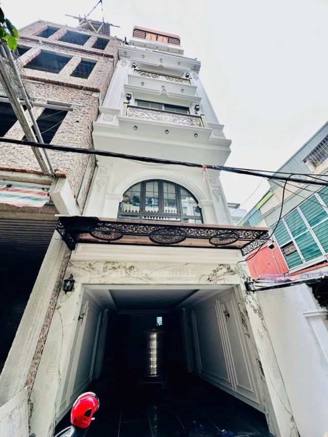 Bán nhà Ngô Gia Tự,Long Biên 8 tầng,60m,mt4.3m oto vào nhà nhỉnh 16 tỷ