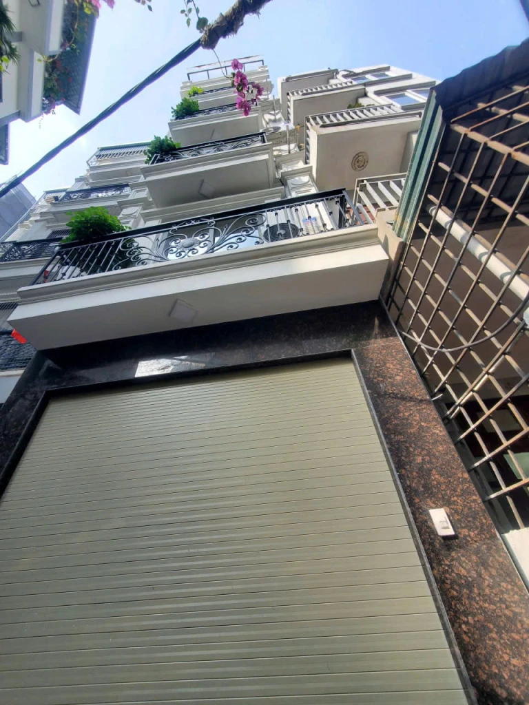 Bán nhà Ngọc Lâm,Long Biên 6 tầng,57m,mt3.8m gần phố nhỉnh 12 tỷ