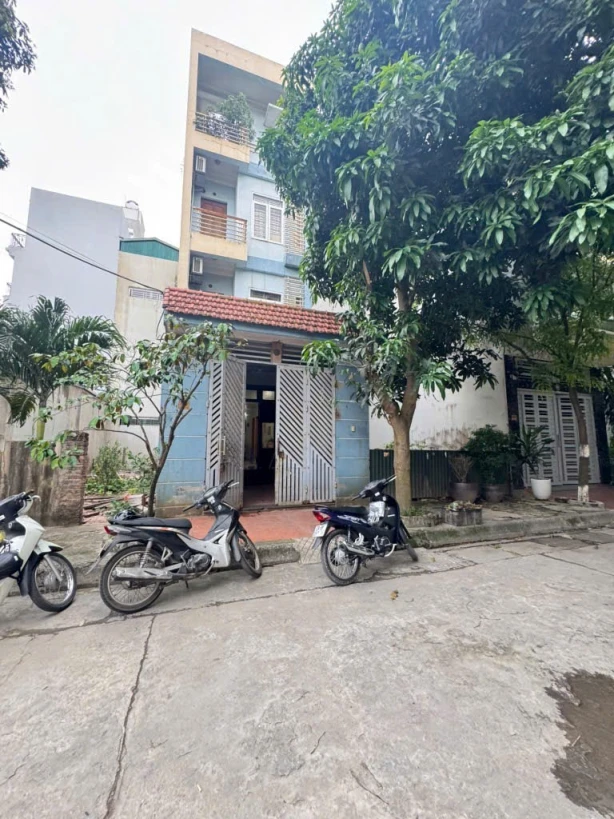 Bán nhà Ngọc Thuỵ,Long Biên 4 tầng,80m,mt4.5m vỉa hè,oto tránh nhỉnh 21 tỷ