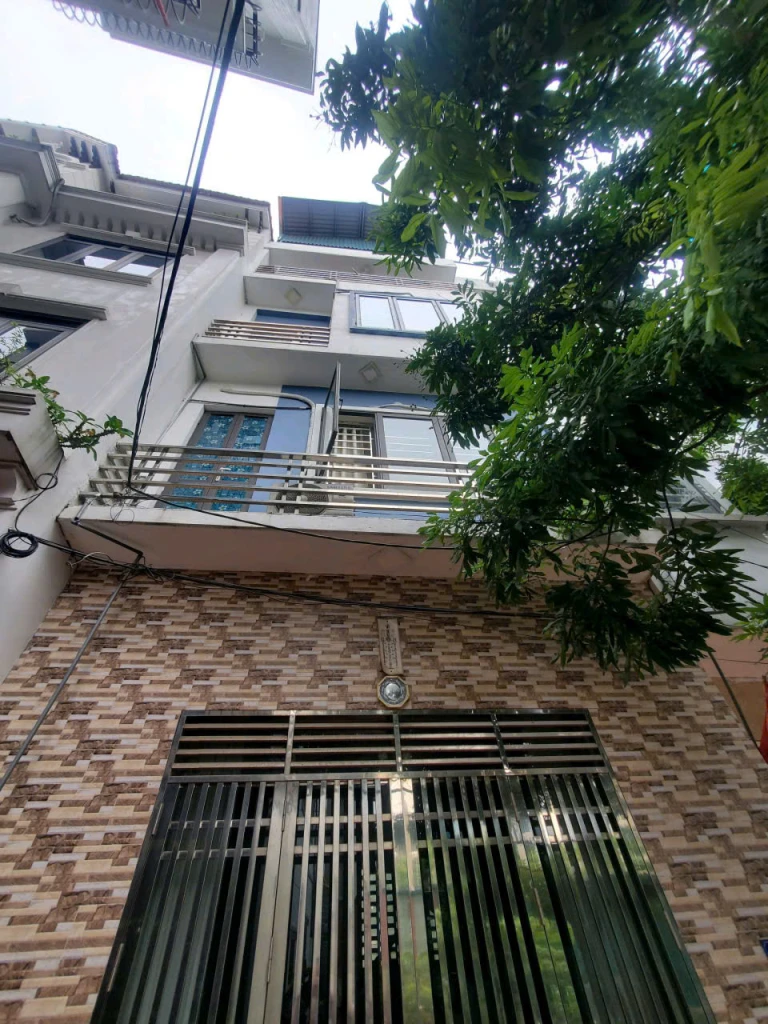 Bán nhà Ngọc Thuỵ,Long Biên 5 tầng,38m,mt4.7m oto đỗ cửa nhỉnh 6 tỷ