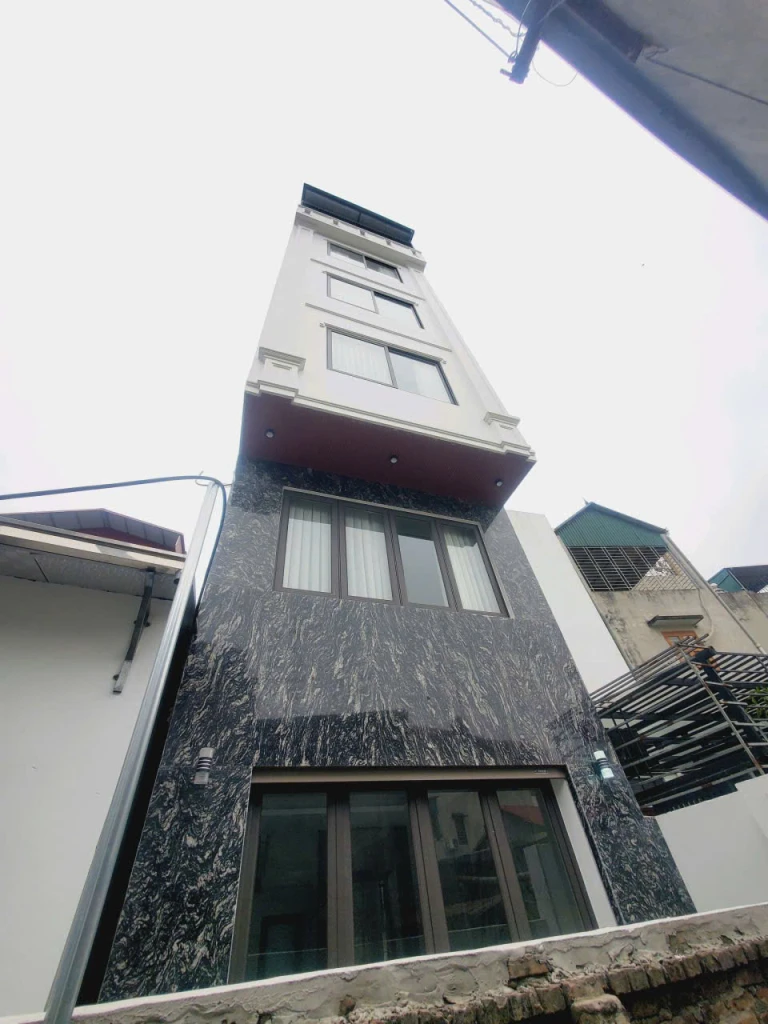 Bán nhà Nguyễn Lam,Phúc Đồng 6 tầng,40m,mt4.3m oto đỗ cổng nhỉnh 9 tỷ