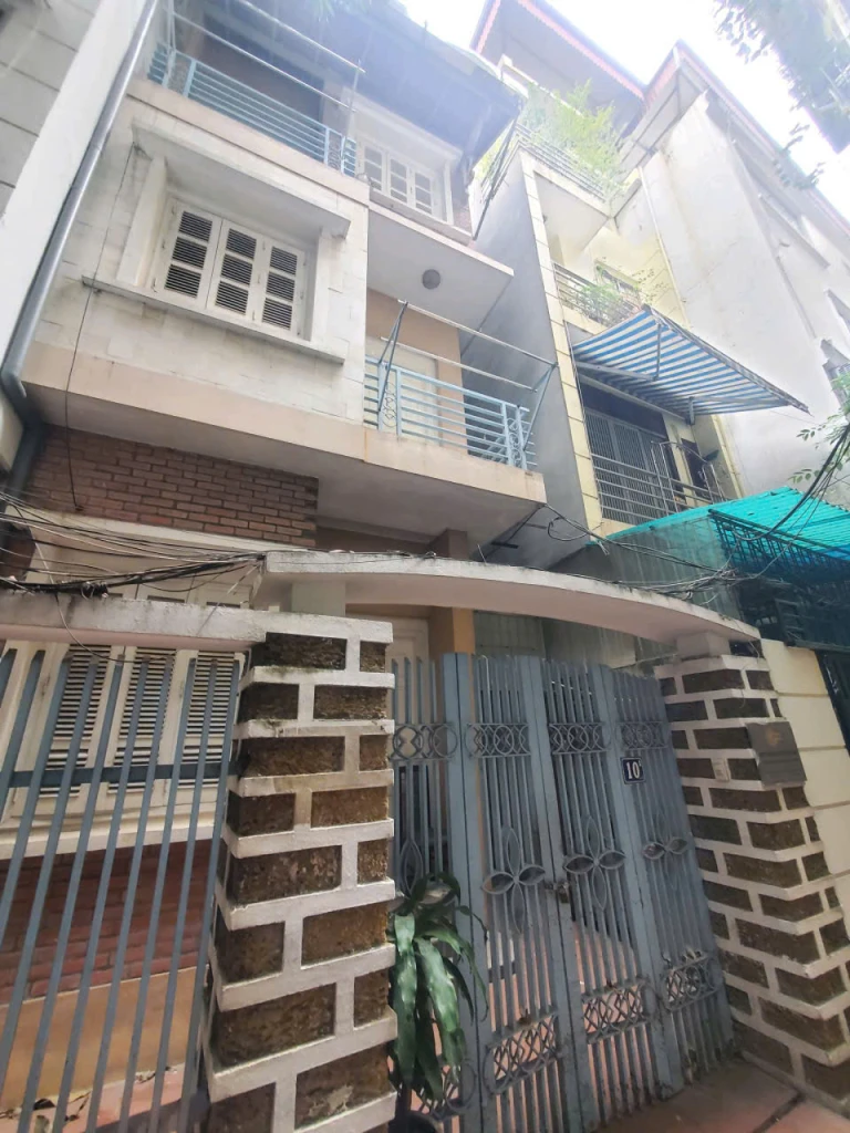 Bán nhà Nguyễn Văn Cừ,Long Biên 4 tầng,72m,mt5m oto đỗ cổng nhỉnh 12 tỷ