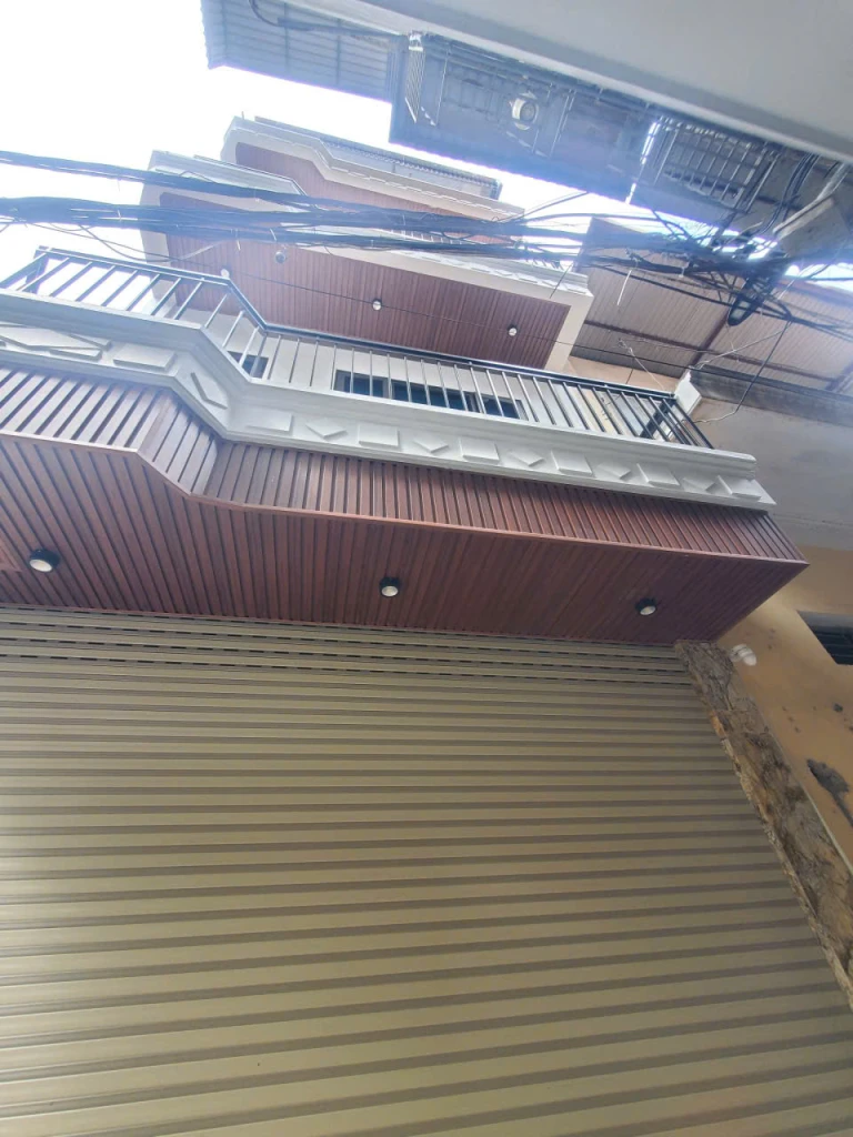 Bán nhà Sài Đồng,Long Biên 4 tầng,50m,mt5m oto vào nhà nhỉnh 9 tỷ