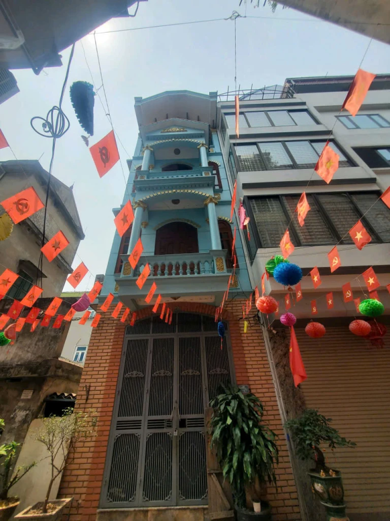 Bán nhà Sài Đồng,Long Biên 4 tầng,40m,mt4.2m oto tránh nhỉnh 10 tỷ