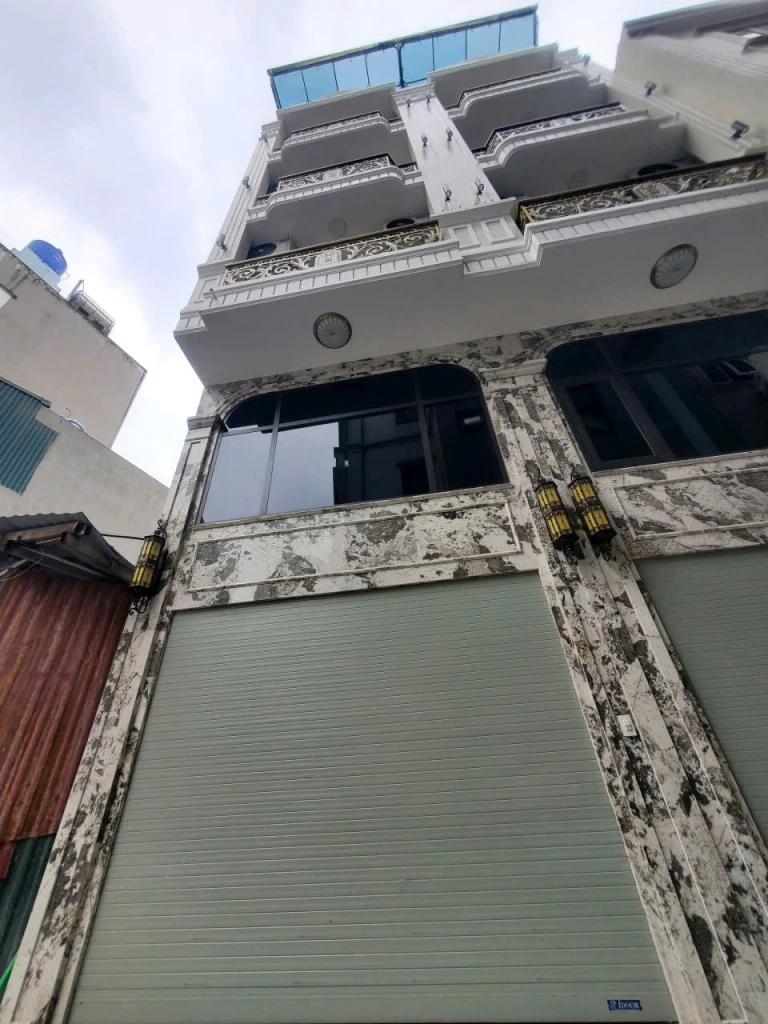 Bán nhà Thạch Bàn,Long Biên 7 tầng,62m,mt4m oto vào nhà nhỉnh 15 tỷ