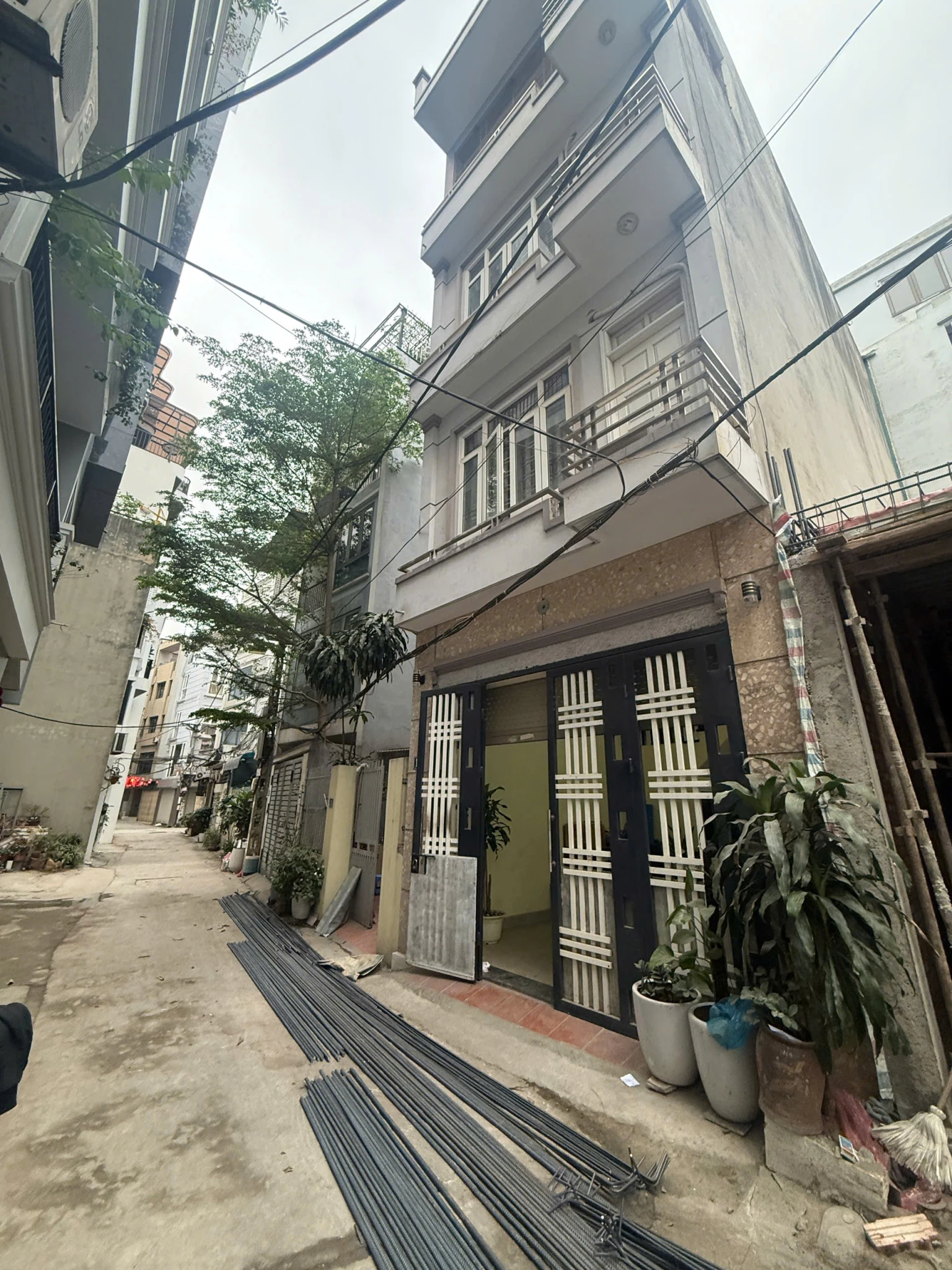 Bán nhà Tư Đình,Long Biên 5 tầng,61m,mt4.5m oto tránh nhỉnh 16 tỷ