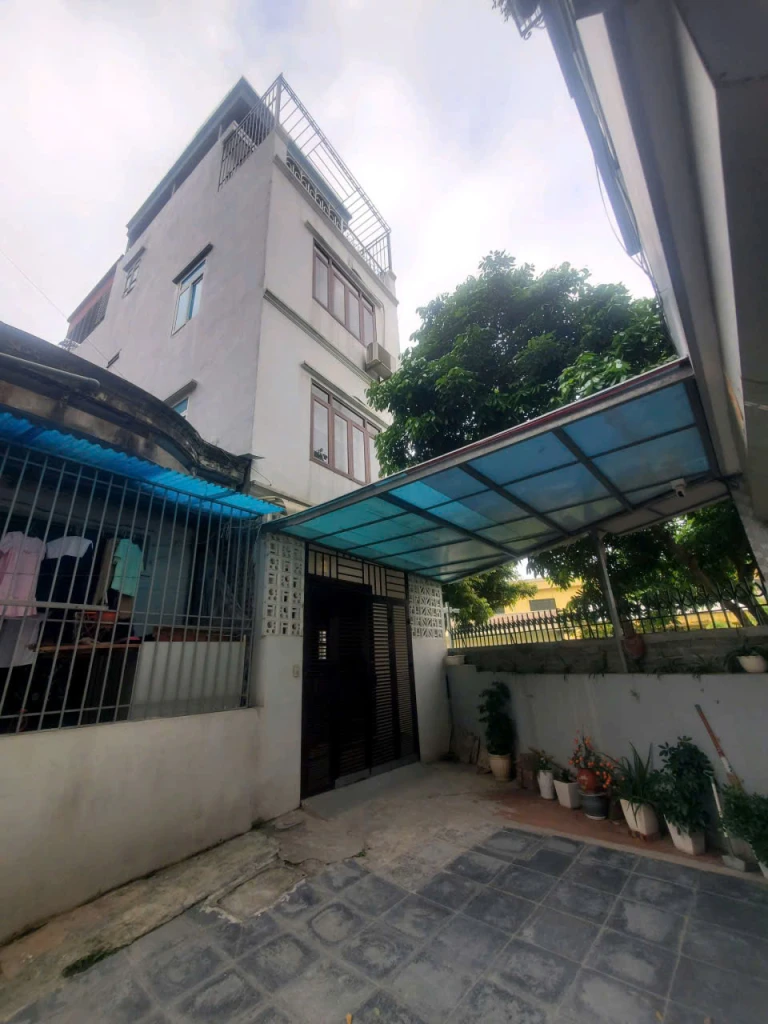 Bán nhà Tư Đình,Long Biên 4 tầng,56m,mt4.3m oto vào nhà nhỉnh 13 tỷ