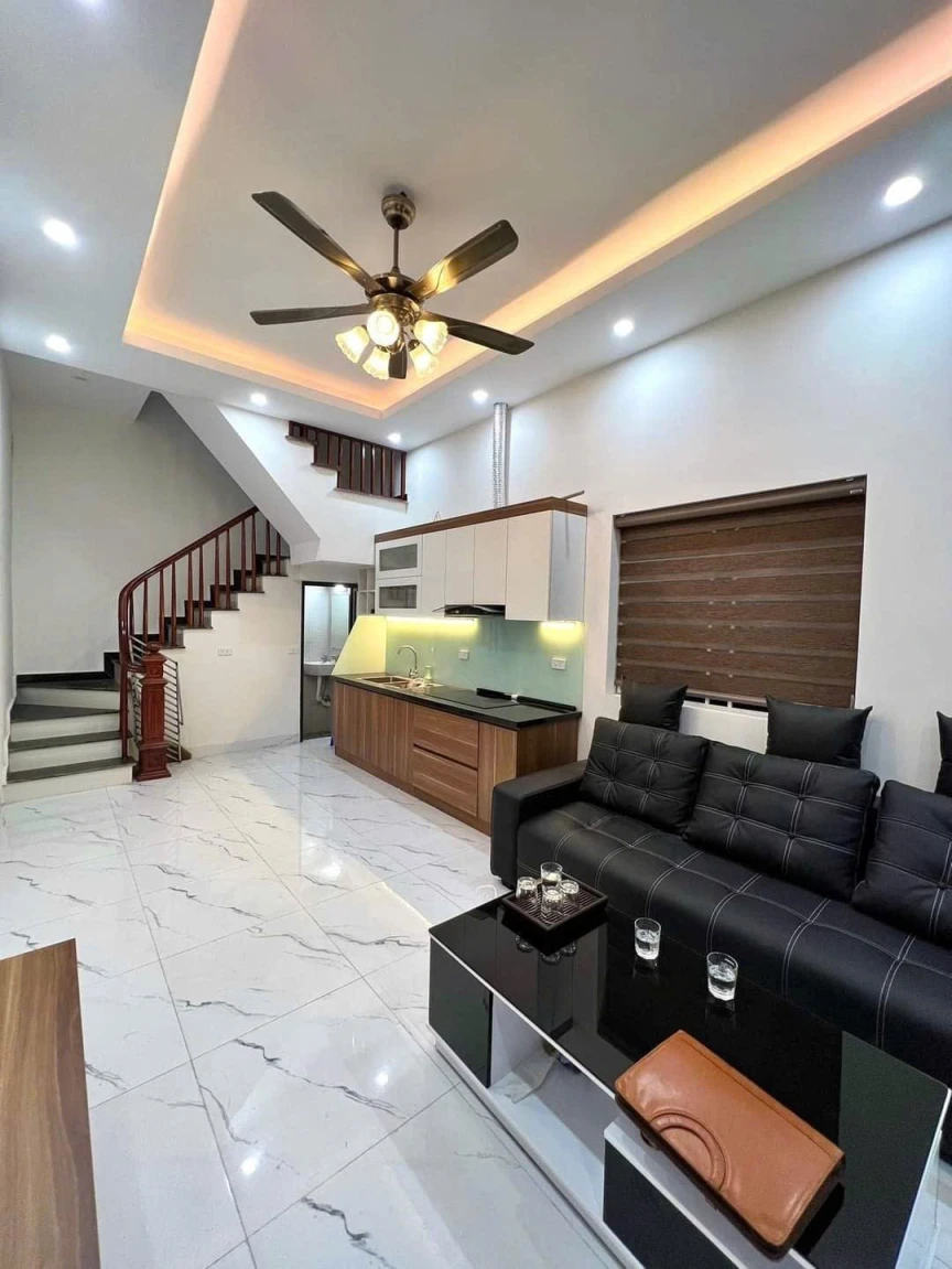 HỘ KHẨU HAI BÀ TRƯNG - NHÀ MỚI - NỘI THẤT ĐẸP - Ô CHỜ THANG MÁY