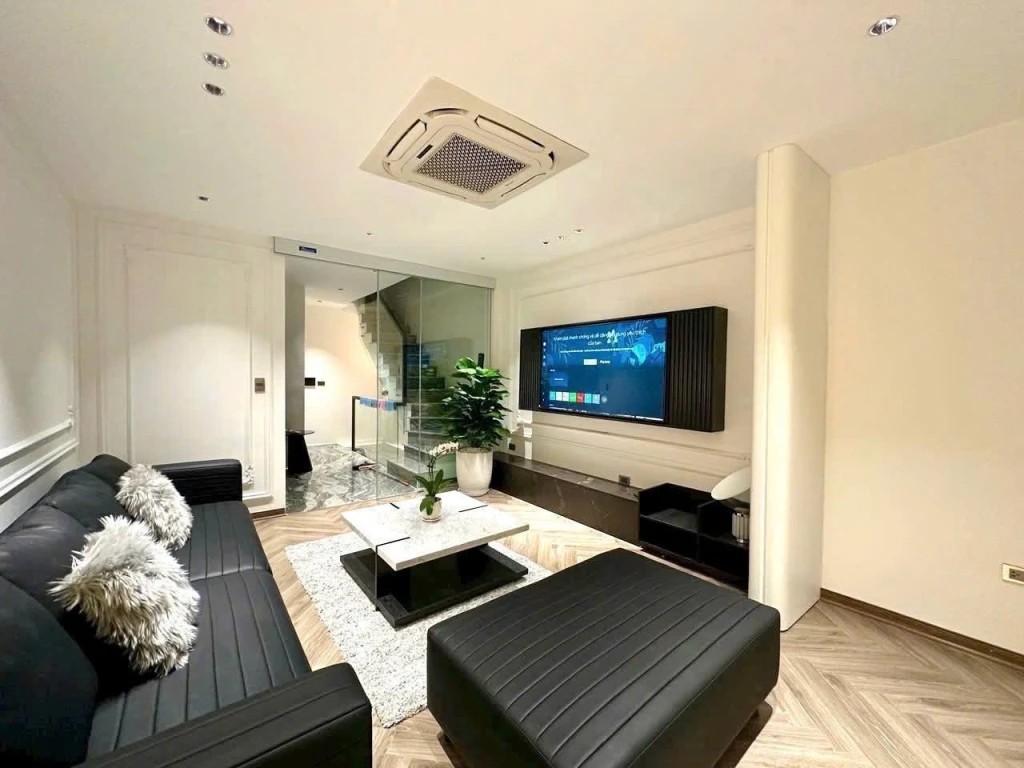 MẶT NGÕ - 20M RA Ô TÔ - NGÕ NÔNG - MẶT TIỀN RỘNG - GẦN TRƯỜNG CHỢ - AN NINH TỐT