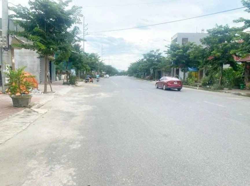 💎 Bán Nhanh Lô Đất Vàng – Cạnh Ga Metro, Đại Lộ Thăng Long 💎