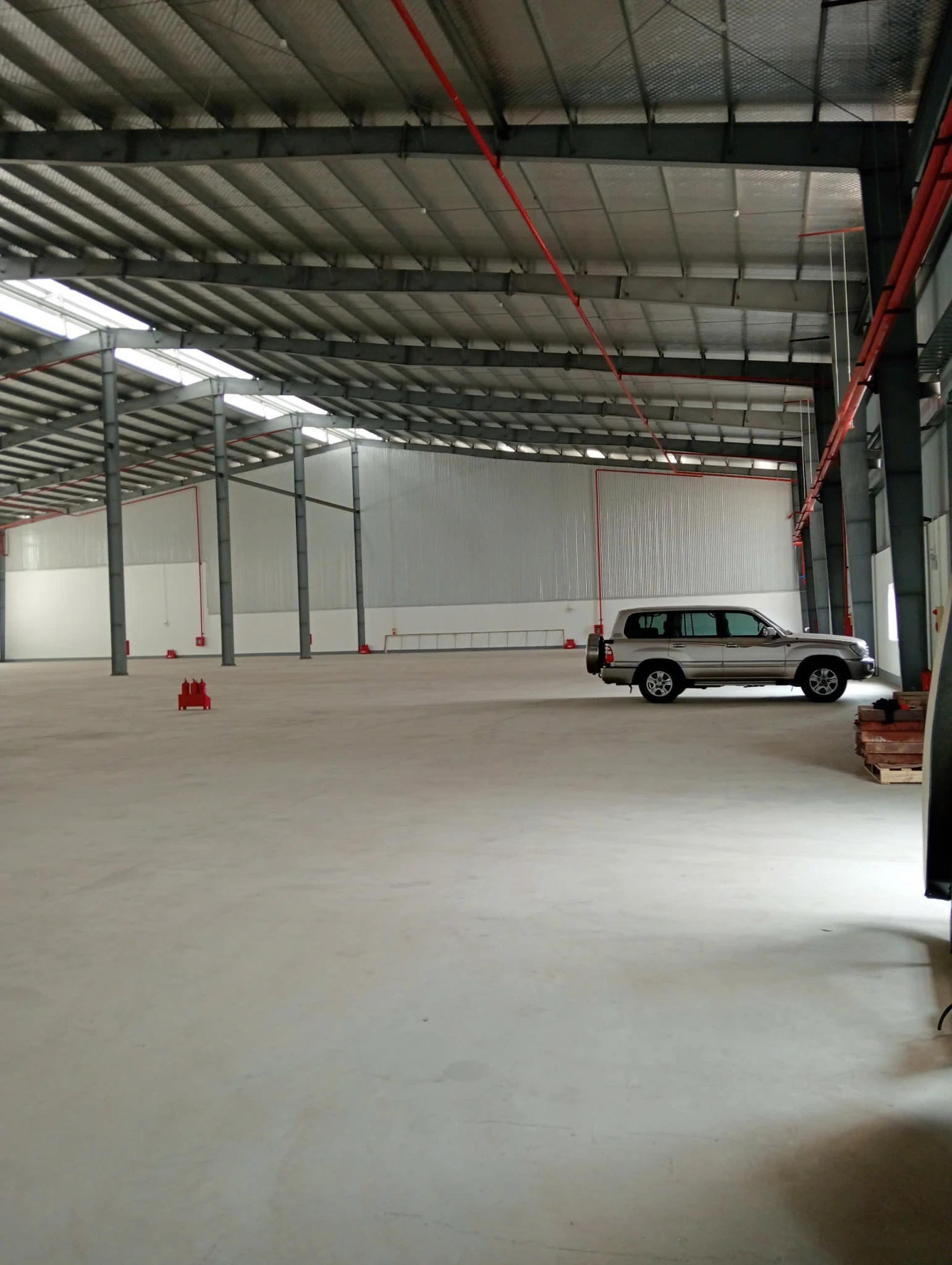 CHO THUÊ  KHO, XƯỞNG 6000m MỚI XÂY DỰNG Tại KCN QUANG MINH.