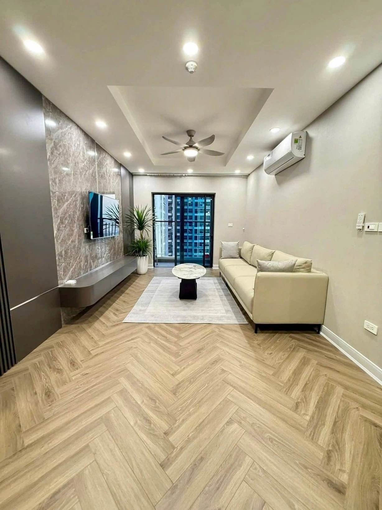 Căn hộ 2 ngủ 70m2 tại Imperia Garden, nội thất xịn, view thoáng mà giá chỉ 8.1x tỷ