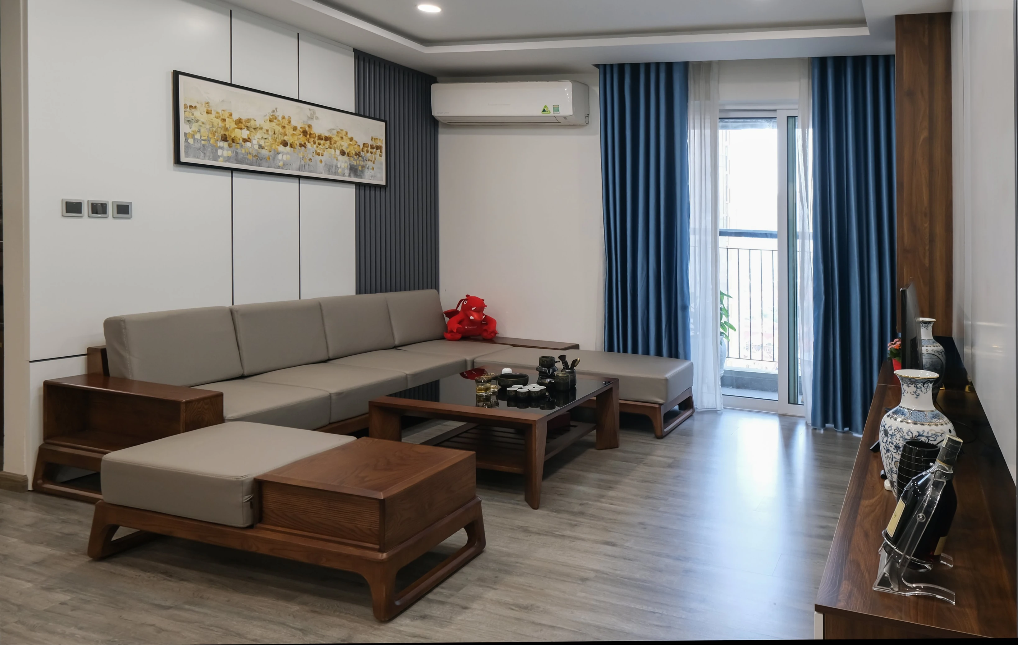 Cần chuyển nhượng CH 3 ngủ, 117m2, full đồ luxury tại S3/ Seasons Avenue/ 9.x tỷ