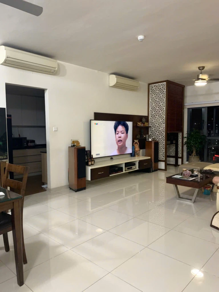 Gia đình chủ nhà cần bán GẤP cănho 132m2 full đồ tại Mulberry Lane/ 9 tỷ