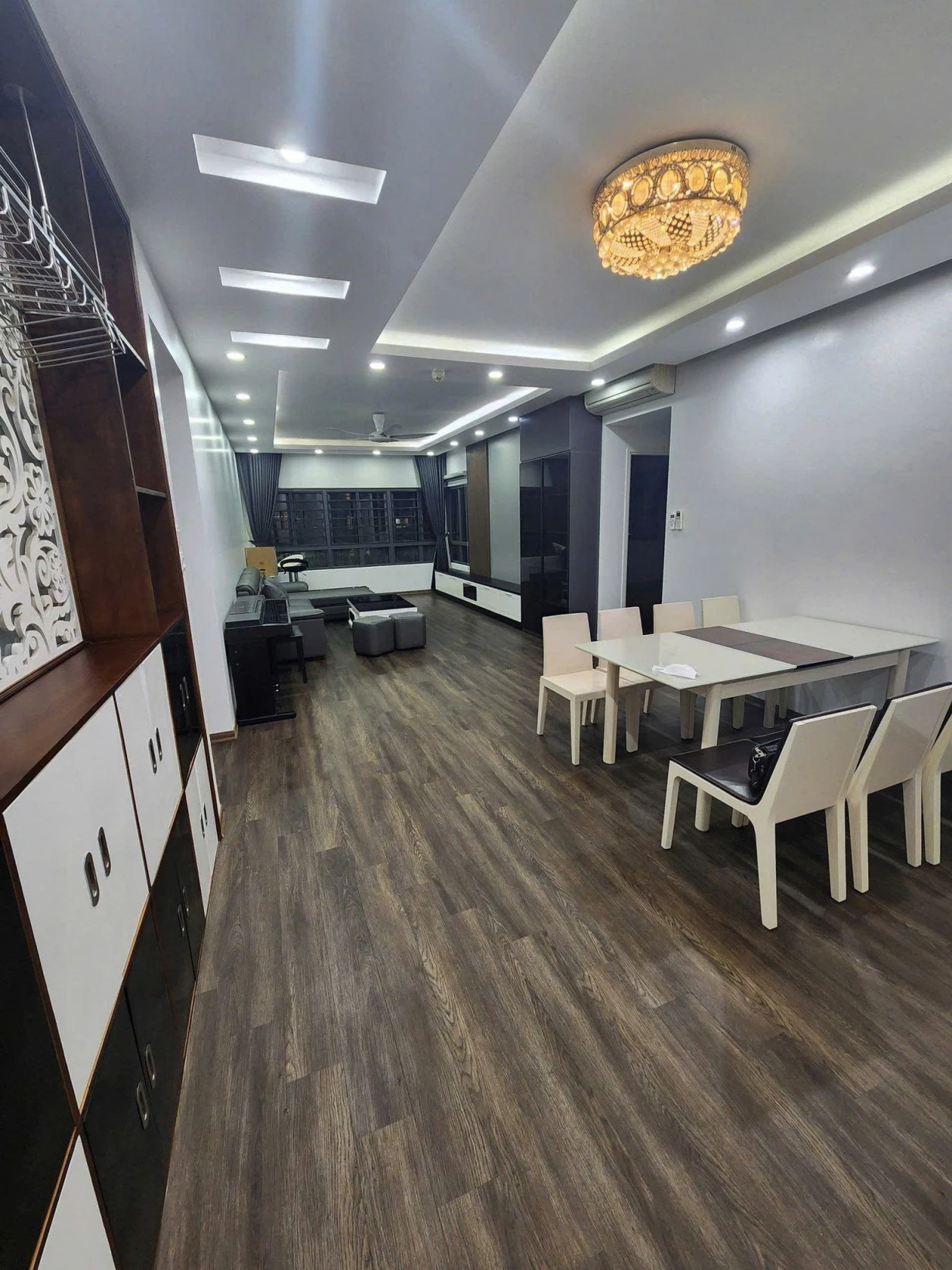 Mulberry Lane bán căn 3 ngủ với DT 124m2 cực đẹp/ tòa D siêu thích giá mềm 7.9x tỷ