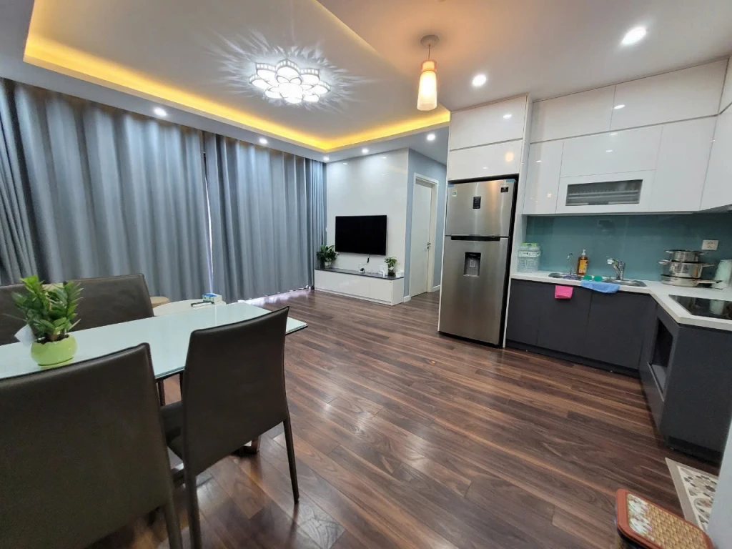 CHÍNH CHỦ gửi  bán căn 3PN Vinhomes D'capitale - C6 - 100m2 view hồ/ 12 tỷ