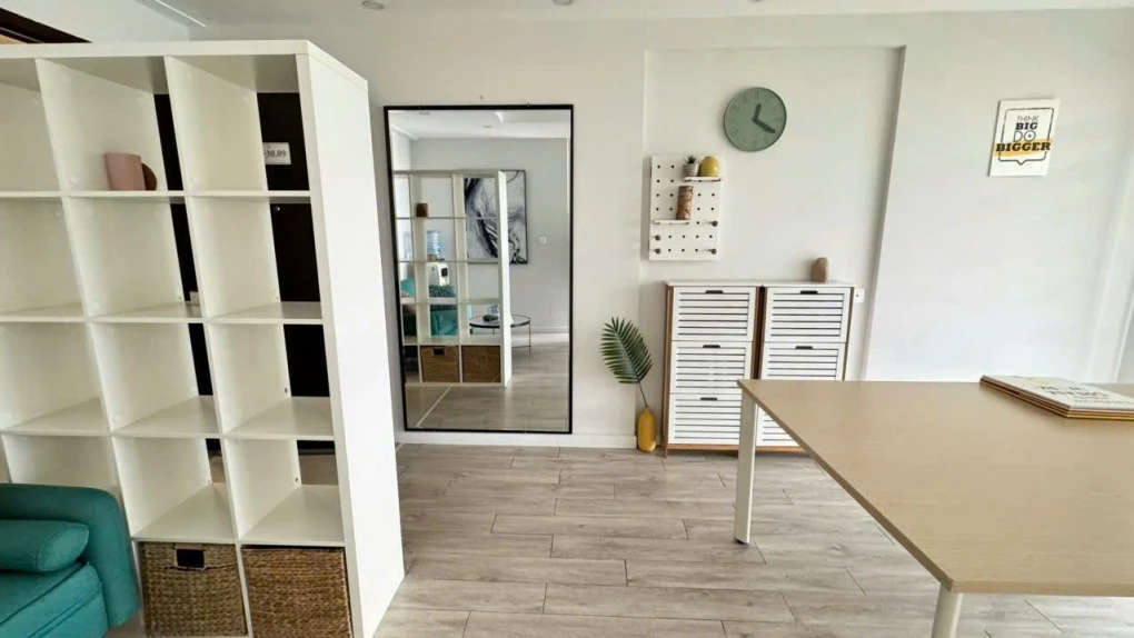 CHO THUÊ - 20 triệu/ tháng - căn góc 2Pn1Vs Vinhomes D'capitale thiết kế sẵn làm văn phòng