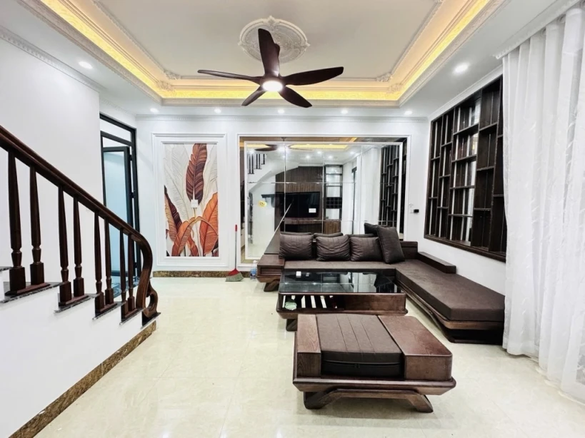 CẦU GIẤY 41M x6 TẦNG GIÁ 9,350 TỶ,OTO TRÁNH 10M,NGÕ THÔNG