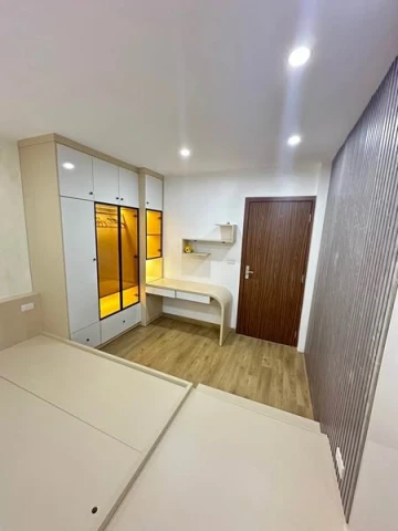 BÁN NHÀ NGỌC THUỴ-LONG BIÊN