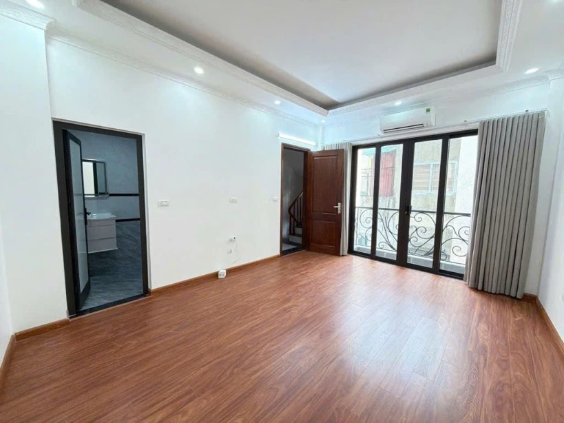 BÁN NHÀ PHÂN LÔ TRẦN QUỐC HOÀN, CẦU GIẤY 36M 17.8 TỶ