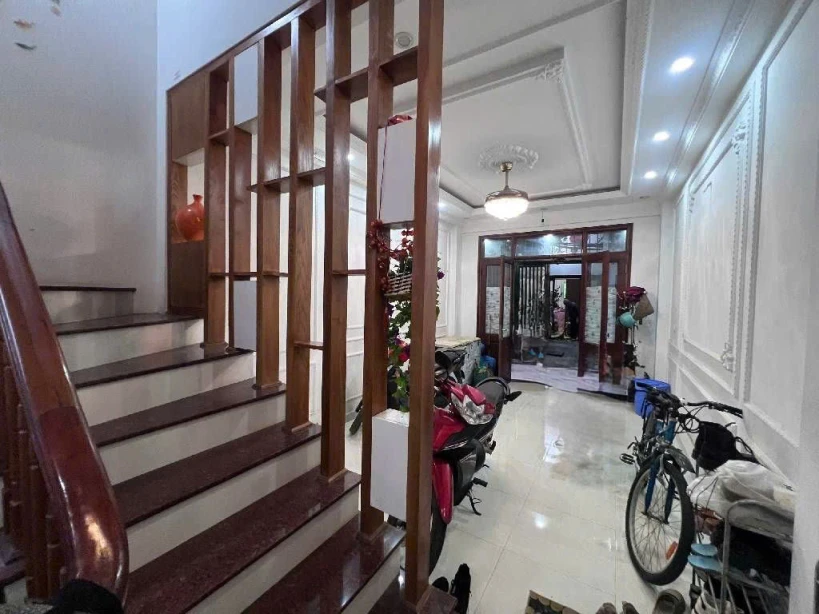 BÁN NHÀ TRẦN THÁI TÔNG, DỊCH VỌNG HẬU, CẦU GIẤY 45/50M 13.2 TỶ