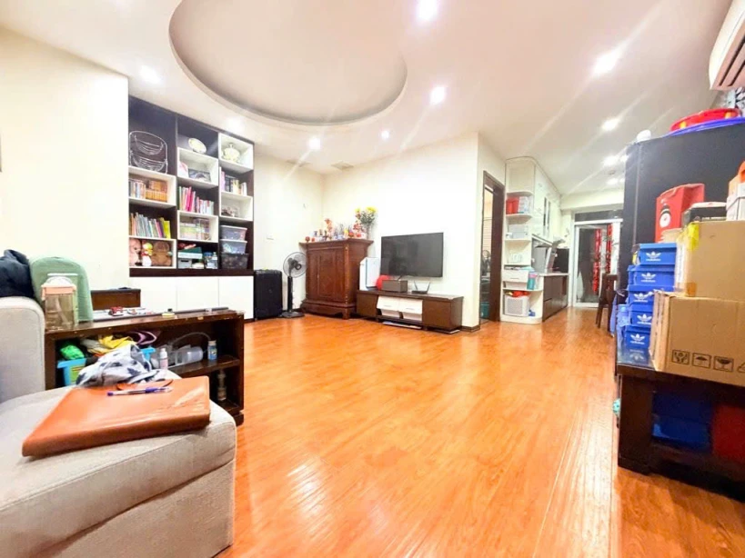 Bán căn hộ chung cư mặt phố Thái Hà, Đống Đa 78m 8.4 tỷ