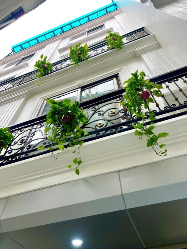 BÁN NHÀ ĐẸP THANG MÁY - PHẠM VĂN ĐỒNG, PHÚ DIỄN, CẦU GIẤY - 33M 6 TẦNG 4 NGỦ 11.6 TỶ