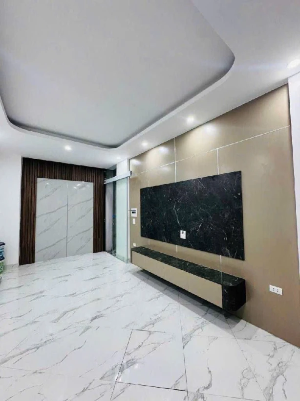 BÁN NHÀ VŨ NGỌC PHAN, LÁNG, ĐỐNG ĐA - THANG MÁY - 33M 8.3 TỶ