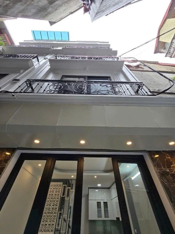 BÁN NHÀ TÔN ĐỨC THẮNG, VĂN MIẾU - QUỐC TỬ GIÁM 32M 10.1 TỶ