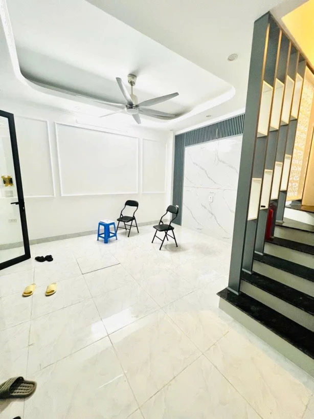 BÁN NHÀ TÔN ĐỨC THẮNG, VĂN MIẾU - QUỐC TỬ GIÁM, ĐỐNG ĐA 30M 8.9 TỶ