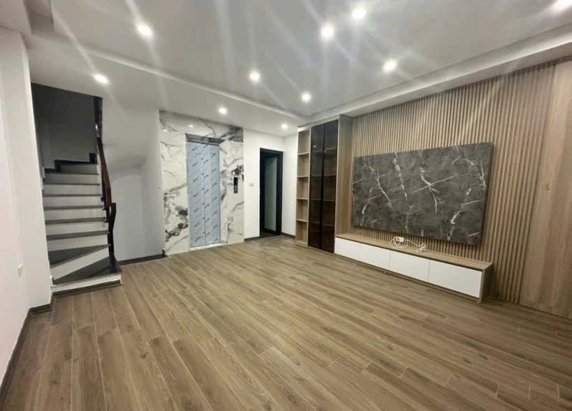 BÁN NHÀ AN DƯƠNG VƯƠNG, PHÚ THƯỢNG, TÂY HỒ - Ô TÔ VÀO NHÀ, THANG MÁY - 40 M 14.3 TỶ