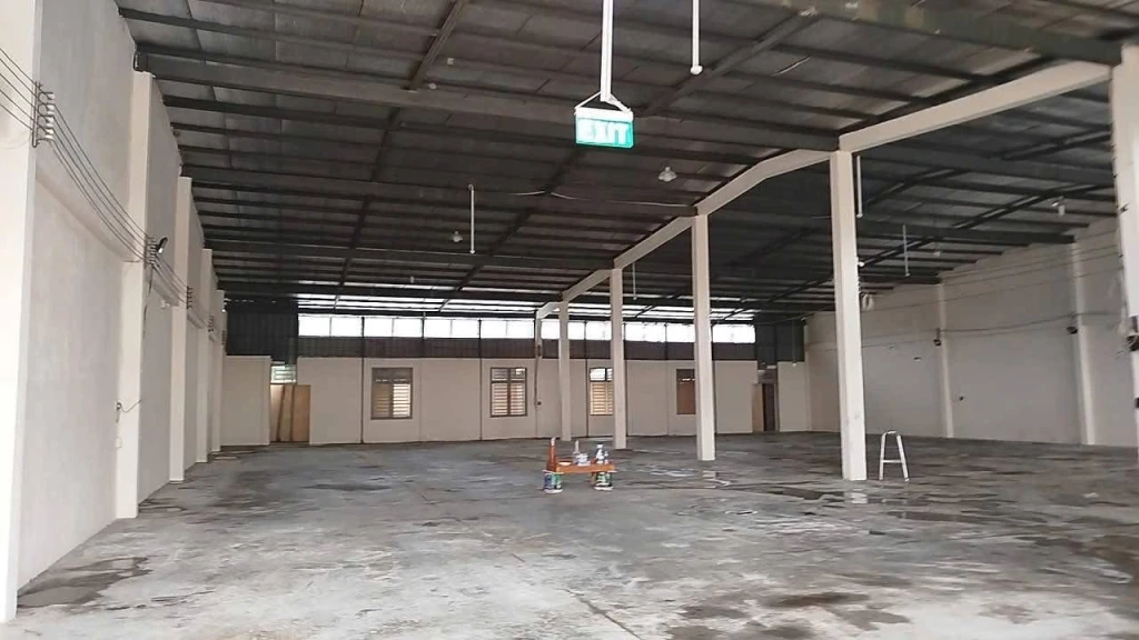 Bán nhà mặt tiền 1100m2 giá 33 tỷ Đường Thới Tam Thôn 18
