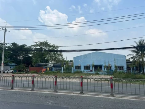 Bán nhà mặt tiền 8.800m2 giá 45 tỷ Đường Lỉnh Lộ 8