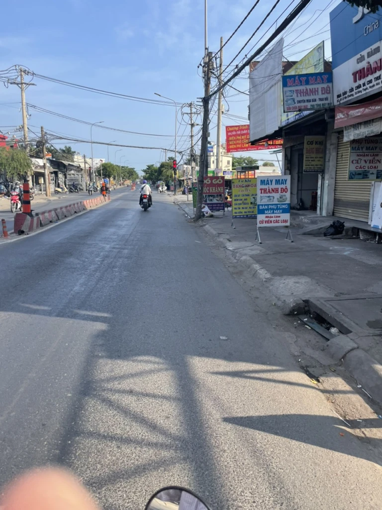 Bán nhà mặt tiền 8,4x35m giá 11 tỷ Đường Bùi Công Trừng