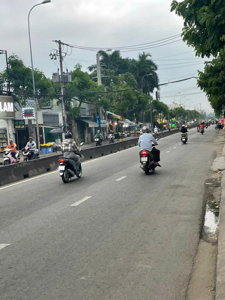 Bán nhà mặt tiền 10x45m giá 32 tỷ Đường Nguyễn Thị Sóc