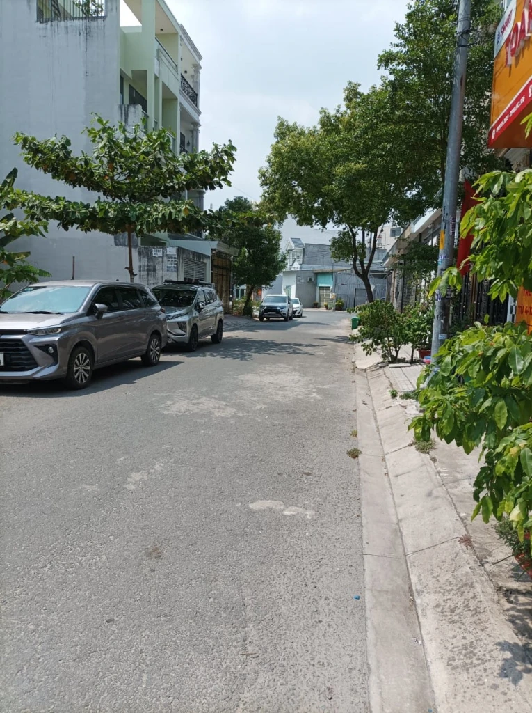 Bán nhà 4 tầng 5x16m giá 7,99 tỷ Đường 12m Hiệp Thành City