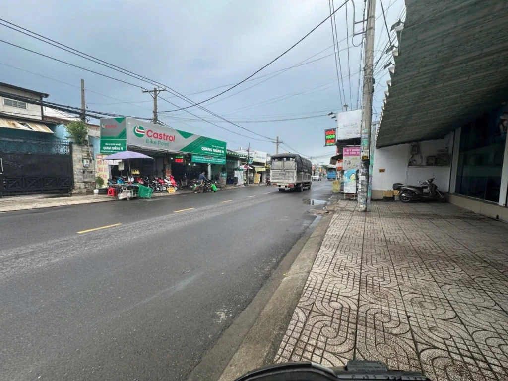 Bán nhà mặt tiền 30x55m giá 57 tỷ Đường Phan Văn Đối