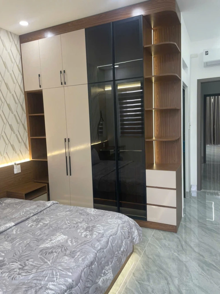 Bán nhà mặt tiền 1 trệt 1 lửng 2 lầu 5x17m giá 5,8 tỷ Đường Phạm Thị Tôm