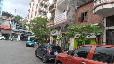 SIÊU PHẨM ĐẤT VÀNG TRUNG TÂM HẠ LONG – NGAY PHỐ ẨM THỰC GIẾNG ĐỒN!