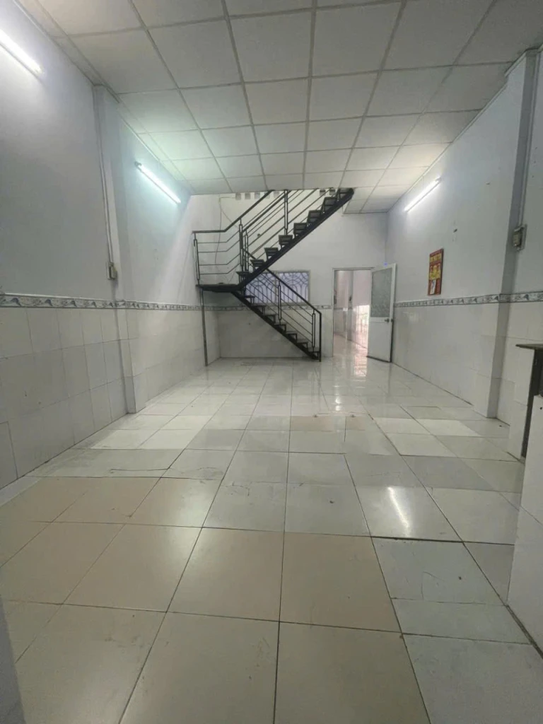 Giảm sốc 500tr! Nhà Vuông SHR 2 tầng HXH né 77m2 – Bùi Quang Là Gò Vấp SS