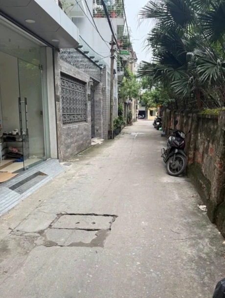 BÁN NHÀ MẶT NGÕ PHỐ KHÂM THIÊN – NHỎ XINH, Ở NGAY – NHÀ CÒN MỚI, NỘI THẤT XỊN