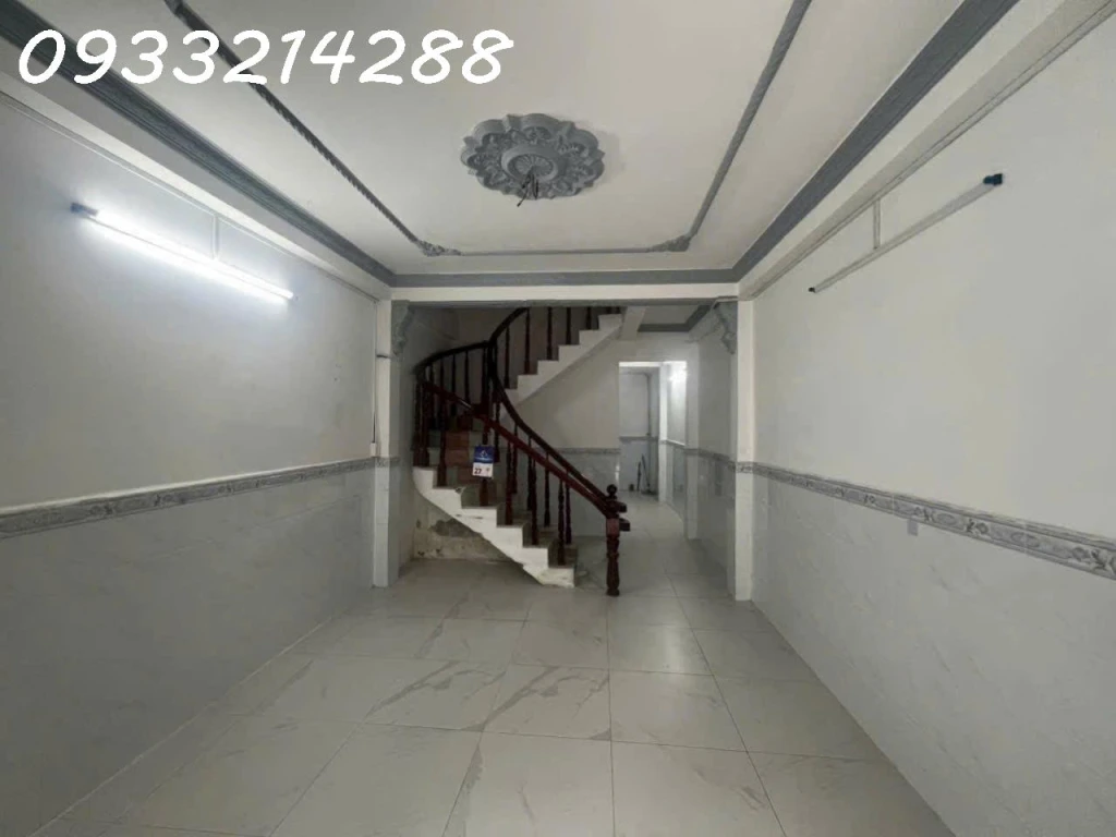 NHÀ SÁT MẶT TIỀN  PHÚ THỌ HÒA, HXH, KHỦNG 82M2 (6,3 X 15M), CHỈ NHĨNH 8 TỶ ,SỔ HỒNG RIÊNG